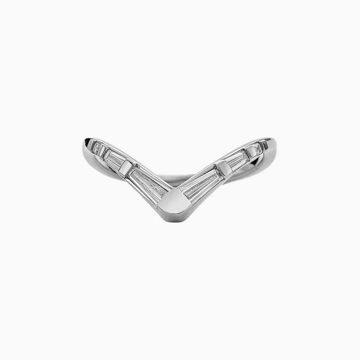 V shaped wedding ring with tapper baguette