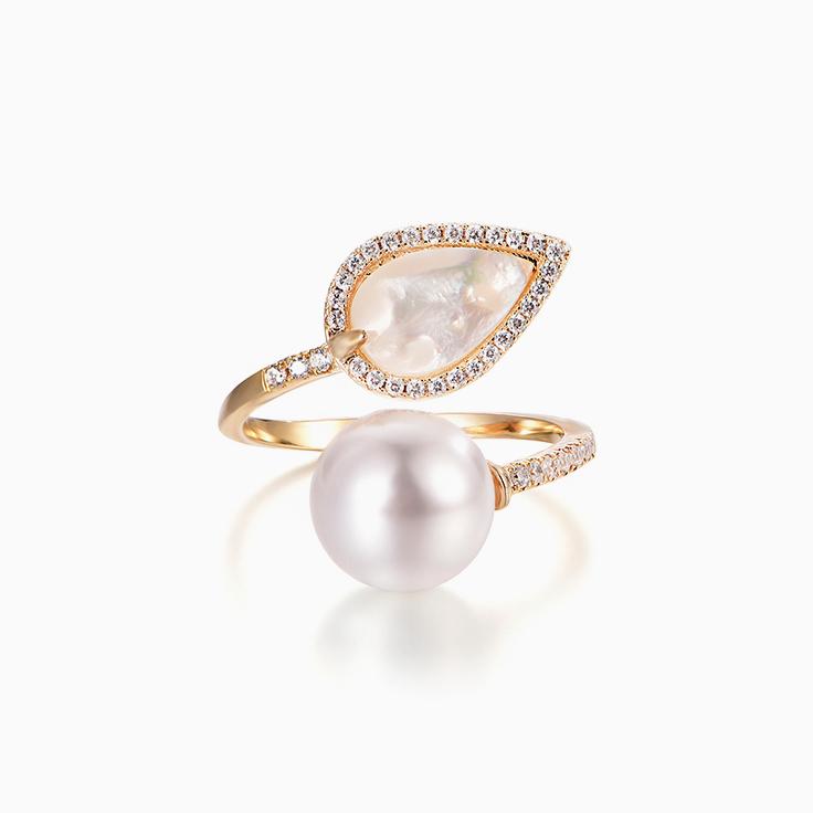 Petal Pearl ring