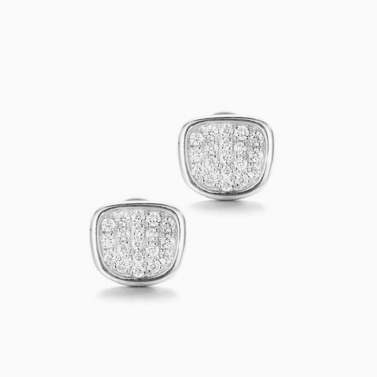 Diamond plate Studs