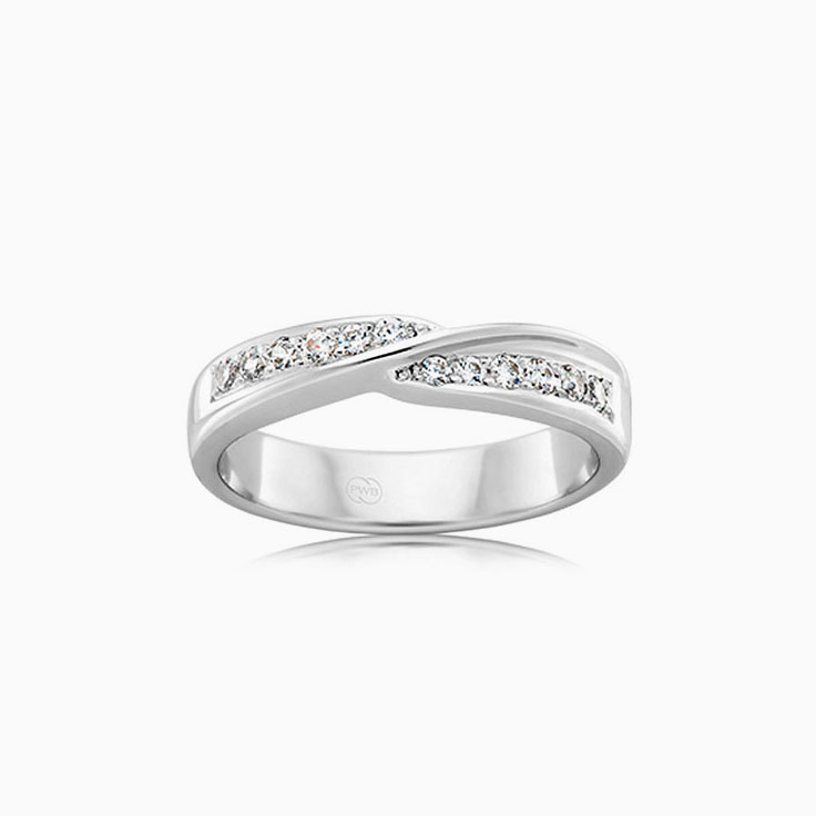 Ladies twisted diamond J1898