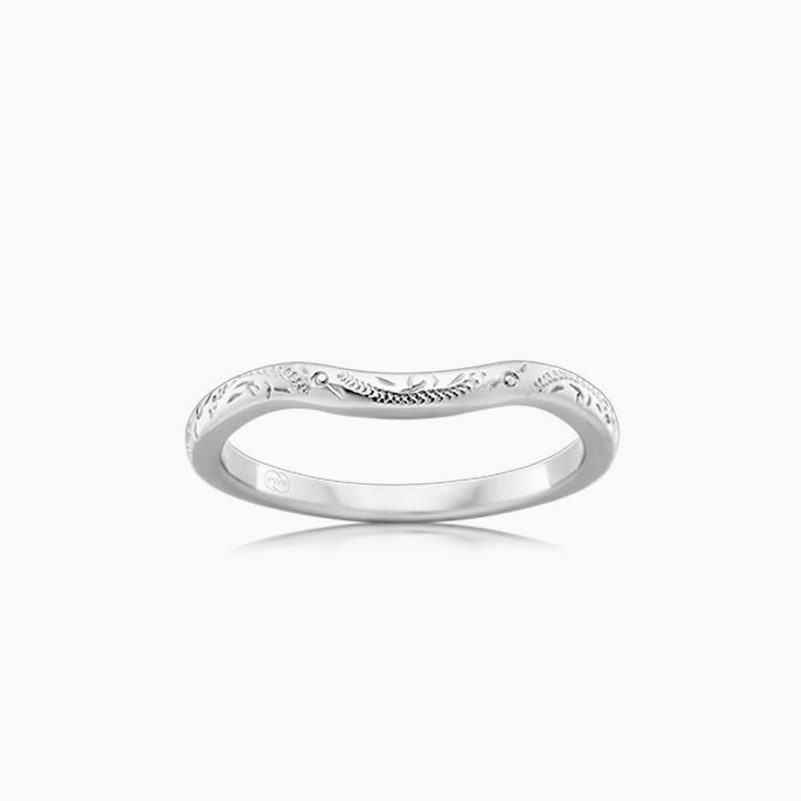 Carved Ladies wedding ring J4116