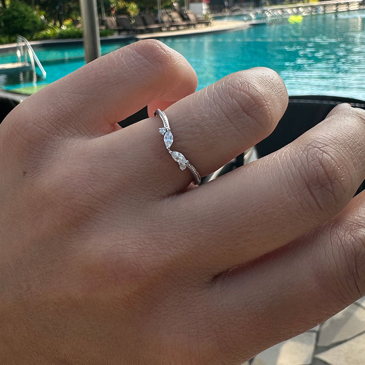 Diamond Stackable Contour