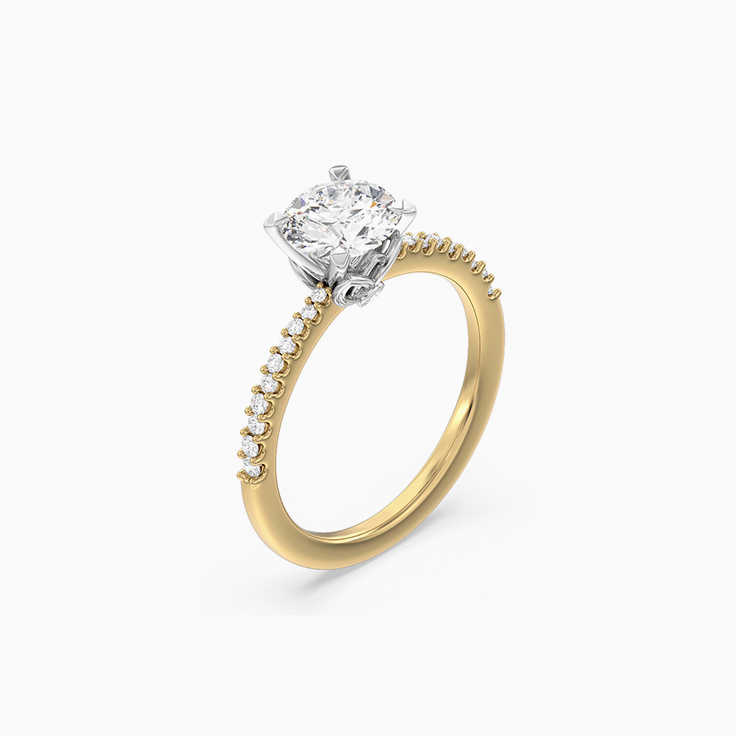 Classic round diamond set in four claw