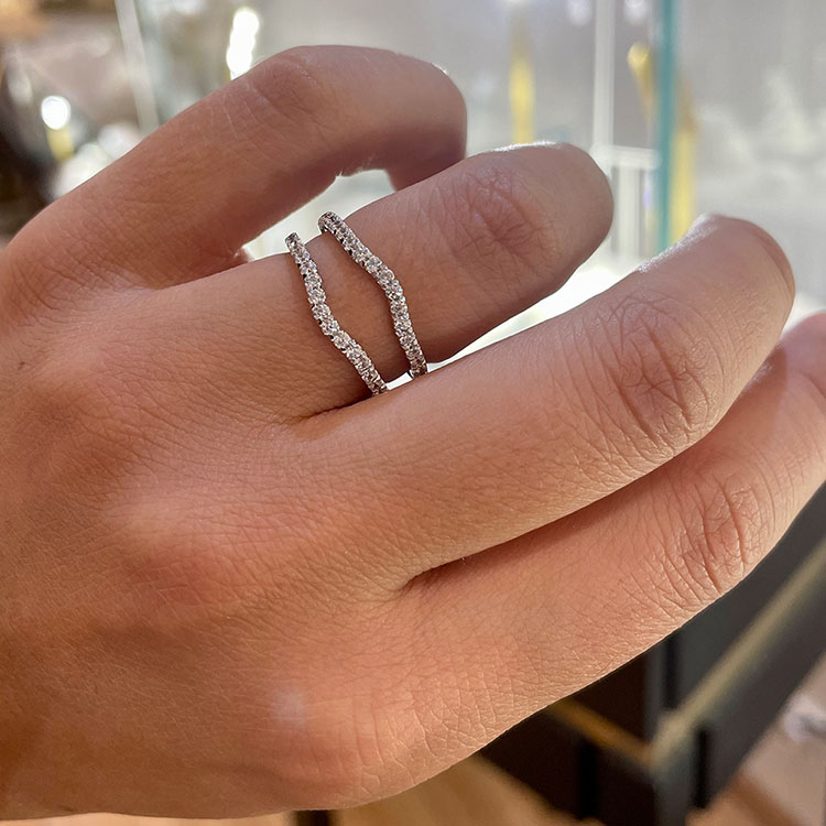 Solitaire ring enhancer