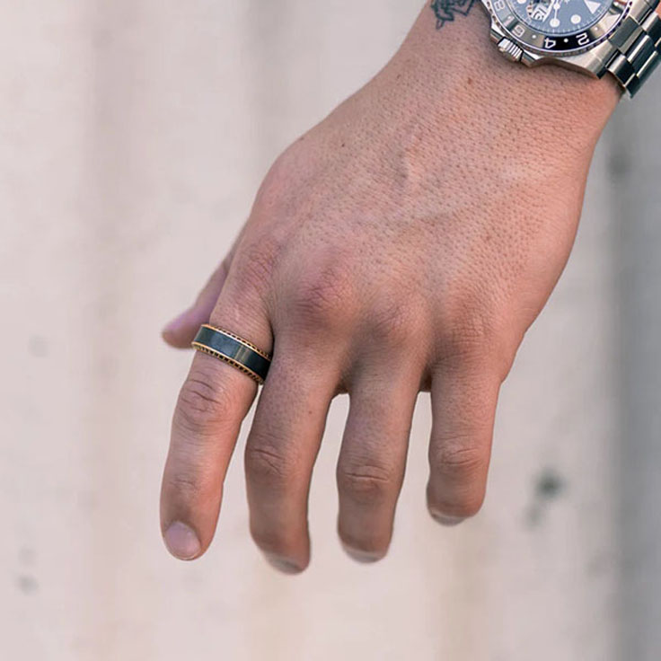Elysium with yellow gold and black diamond