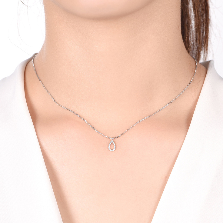 Tear drop diamond necklace