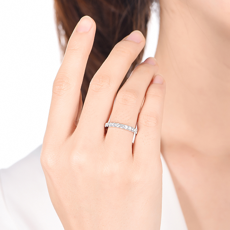 Classic Diamond Ring