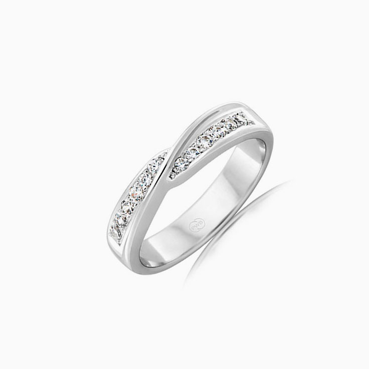 Ladies twisted diamond J1898
