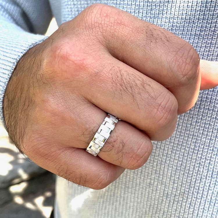 Patterened mens ring 5008